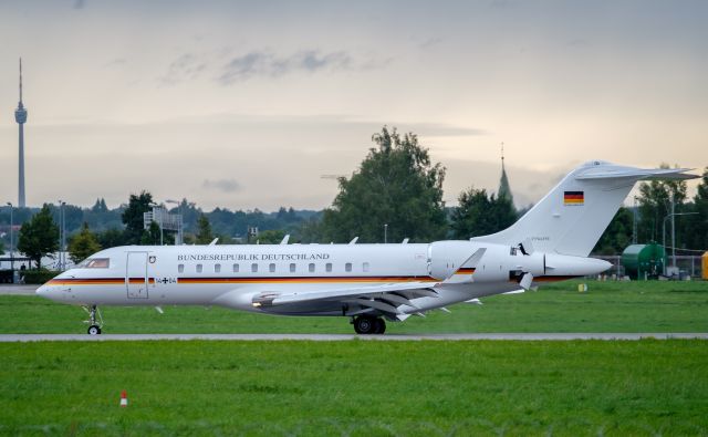 Bombardier Global 5000 —