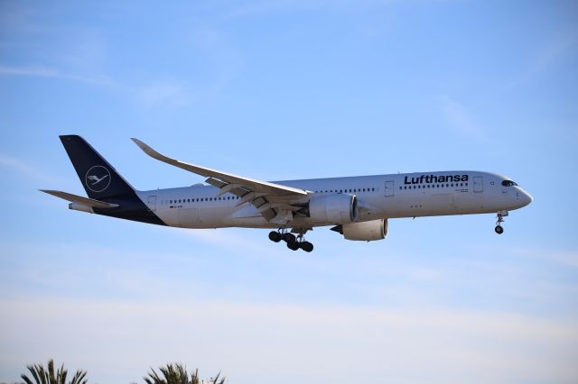 Airbus A350-900 (D-AIXI)