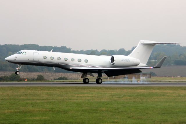 Gulfstream Aerospace Gulfstream V (N512GV) - Touching down on rwy 25 on 30-Sep-22 arriving from EDDB.