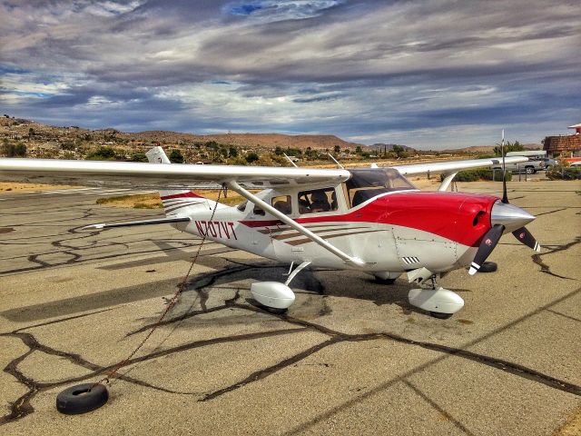 Tupolev Tu-214 (N707VT) - N707VT - 2004 Cessna T204H at L22 Yucca Valley 