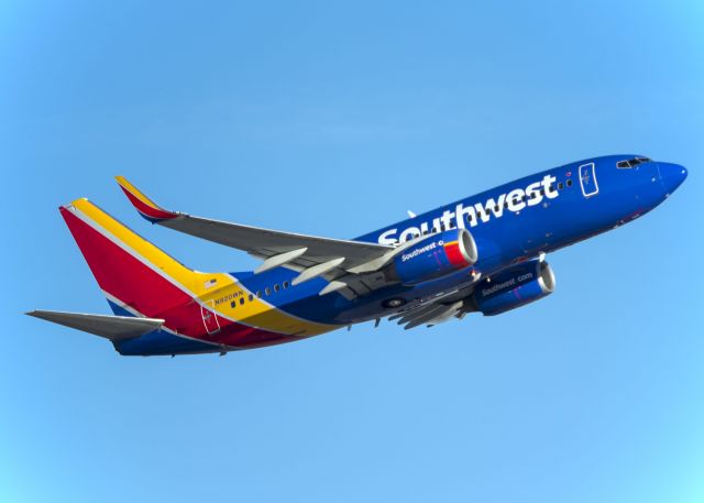 Boeing 737-700 (N920WN)
