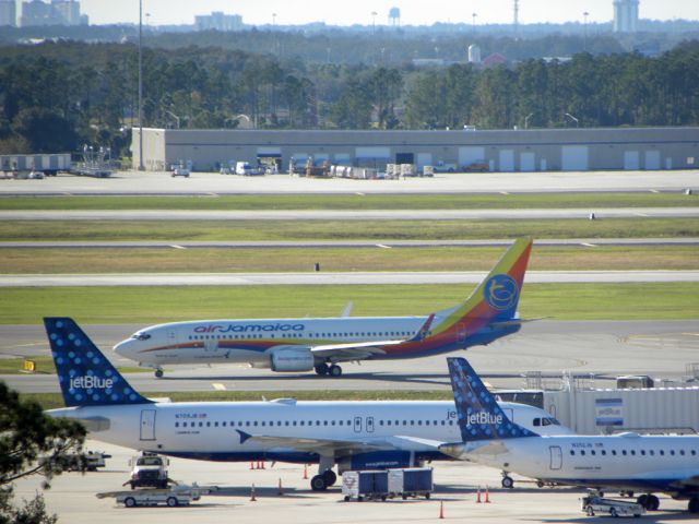 Boeing 737-800 (9Y-JMC)