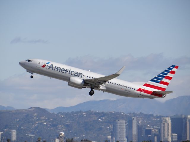 Boeing 737-800 (N956AN) - Los Angeles Airport March 2014. 3/30/14