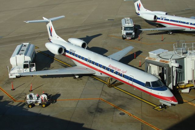 Embraer ERJ-145 (N923AE)