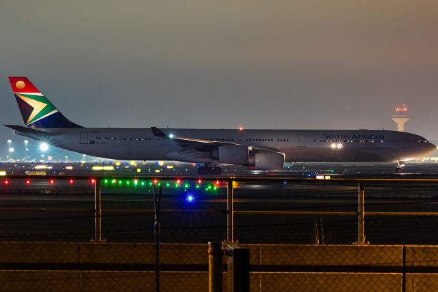 Airbus A340-600 (ZS-SNA)