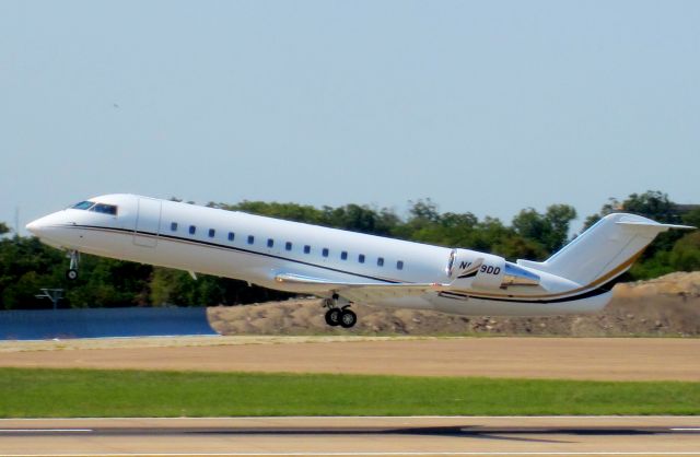 Canadair Regional Jet CRJ-200 (N629DD)