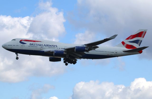 Boeing 747-400 (G-BNLJ)