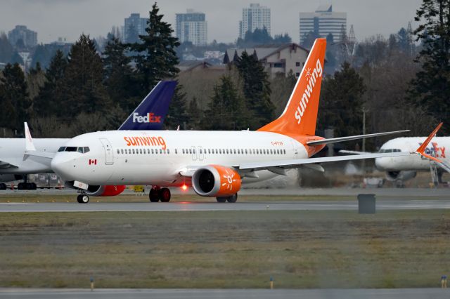 Boeing 737 MAX 8 (C-FTXF)