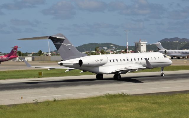 Bombardier Global Express (LX-JNC)