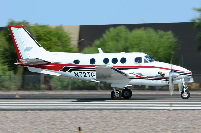 Beechcraft King Air 90 (N72TG)