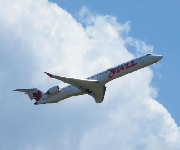 Canadair Regional Jet CRJ-900 (C-GPJZ) - Takeoff Runway 29 JZA937 From CYQM To CYYZ Sunday, Jul 18, 2010