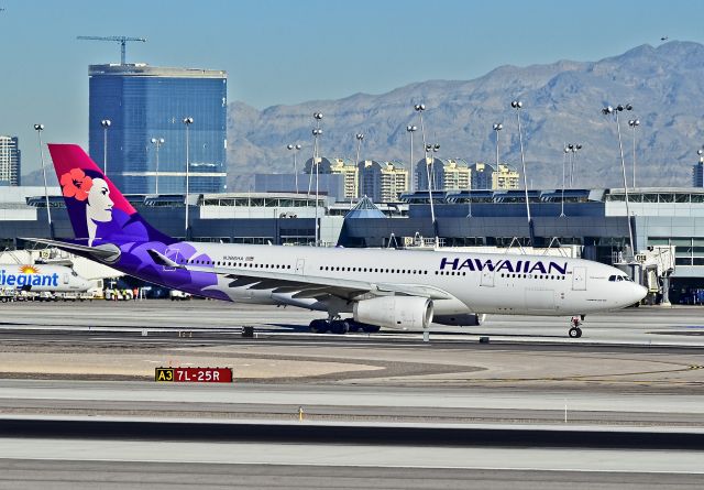 Airbus A330-200 (N386HA) - N386HA Hawaiian Air Airbus A330-243 (cn 1302)  - Las Vegas - McCarran International (LAS / KLAS) USA - Nevada, October 18, 2012 Photo: Tomás Del Coro