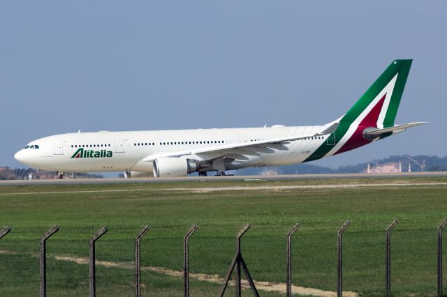 Airbus A330-300 (EI-DIP)