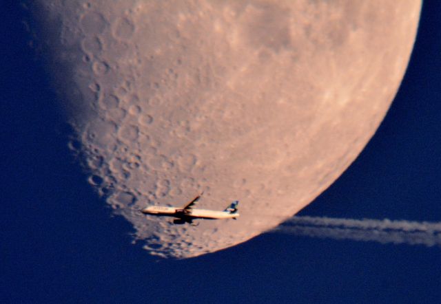 Airbus A321 (N945JT) - This is Jet Blue 6524 a Airbus A-321 Los Angeles to New York  south of Cleveland at 37,025 ft. 09.07.19.