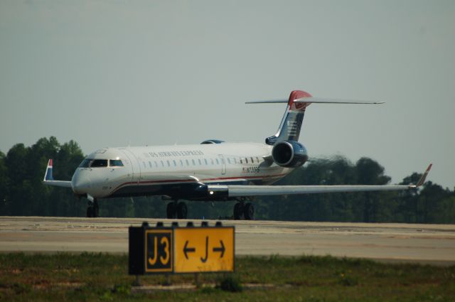 Canadair Regional Jet CRJ-200 (N720PS)