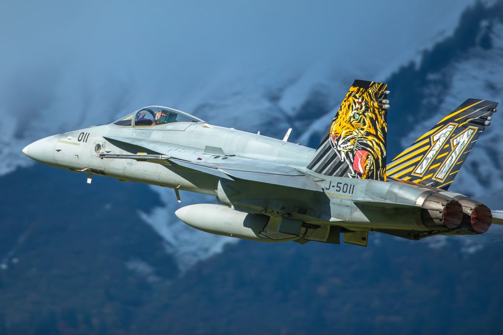 McDonnell Douglas FA-18 Hornet (J5011) - Swiss Air Force F/A-18C Hornet