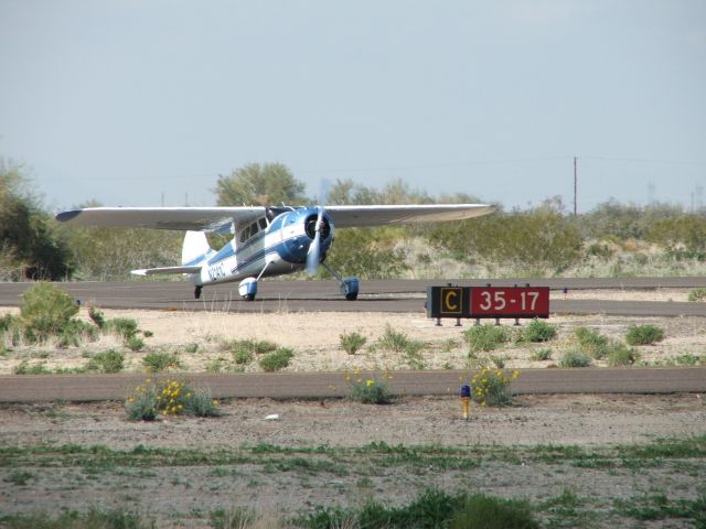 Cessna Skyhawk (N2141C)