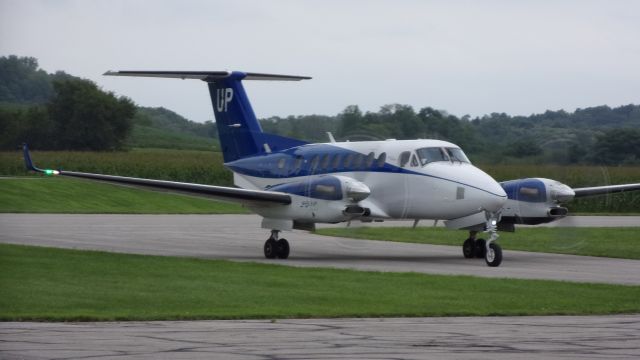 Beechcraft Super King Air 350 (N856UP)