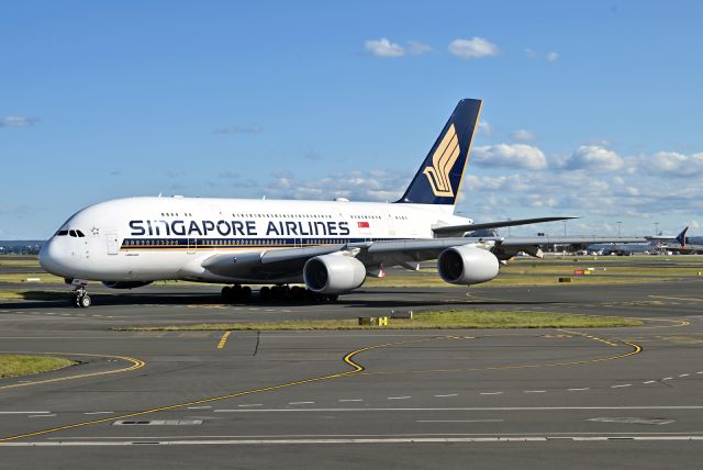 Airbus A380-800 (9V-SKR)