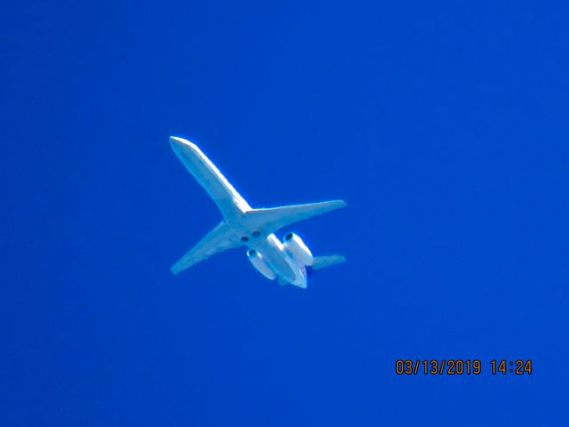 Embraer ERJ-145 (N13913)