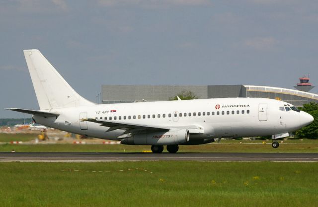 Boeing 737-200 (YU-ANP)