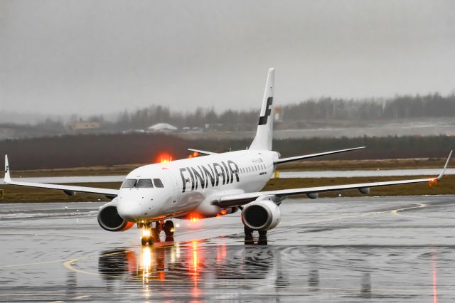 OH-LKE — - ERJ190-100LR(OH-LKE) Taxiing