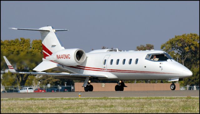 Learjet 60 (N440MC)