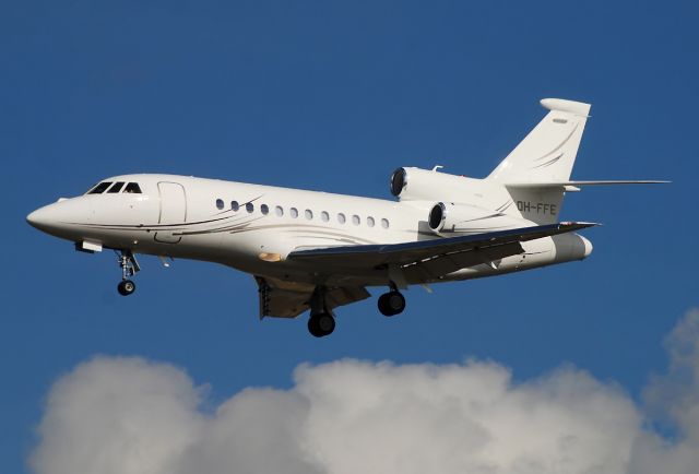 Dassault Falcon 900 (OH-FFE)