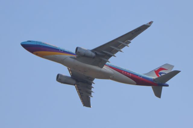 Airbus A330-200 (B-5943)