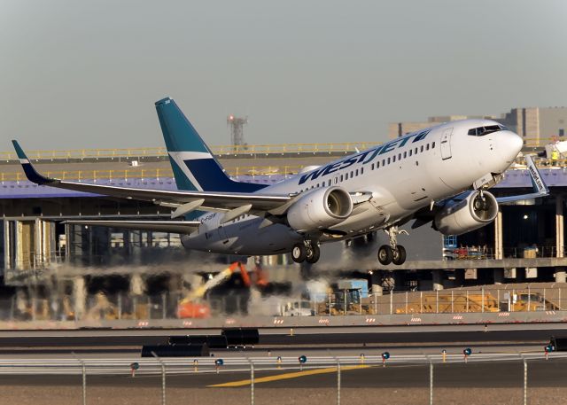 Boeing 737-700 (C-FIBW)