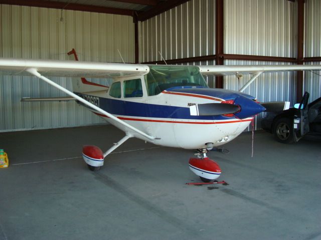 Cessna Skyhawk (N736GZ)
