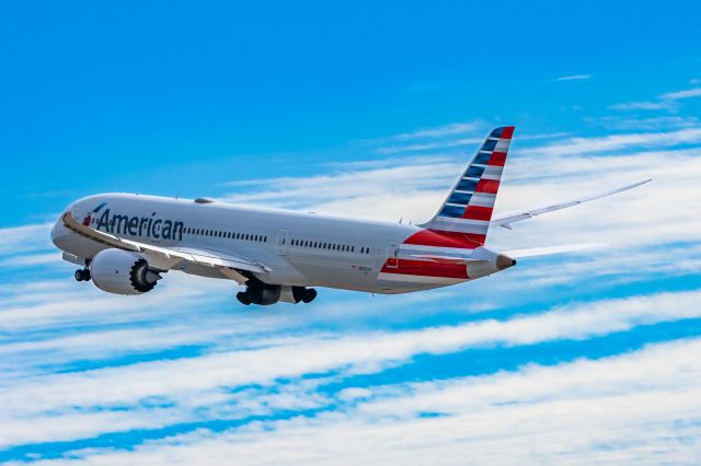 Boeing 787-9 Dreamliner (N836AA) - American Airlines 787-9 taking off from PHX on 12/16/22. Taken with a Canon R7 and Tamron 70-200 G2 lens.