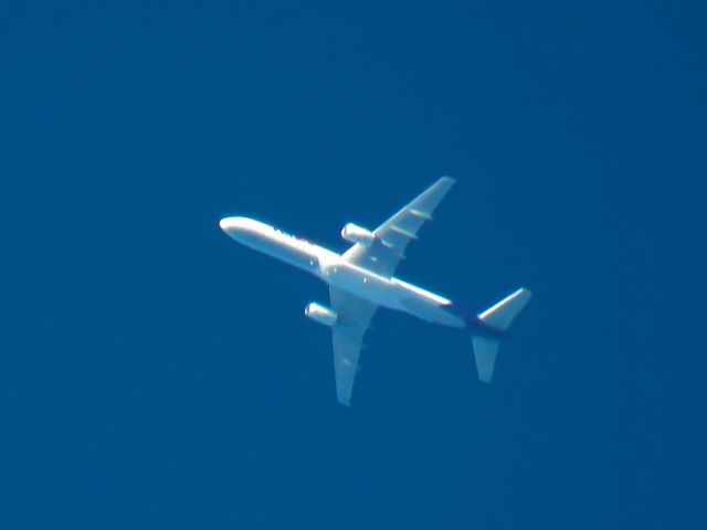 Boeing 757-200 (N928FD)