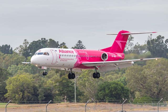 Fokker 70 (VH-NUU)