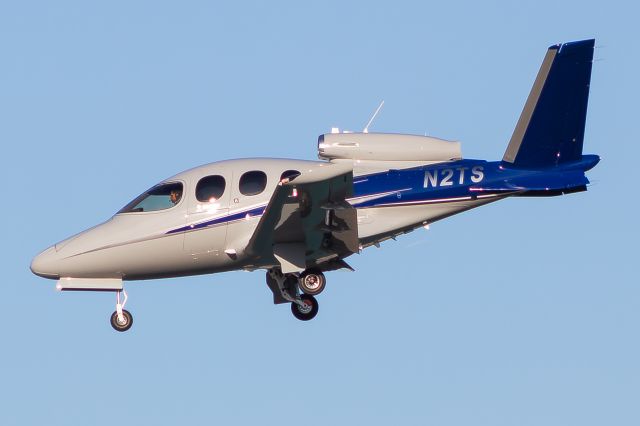 Cirrus Vision SF50 (N2TS)