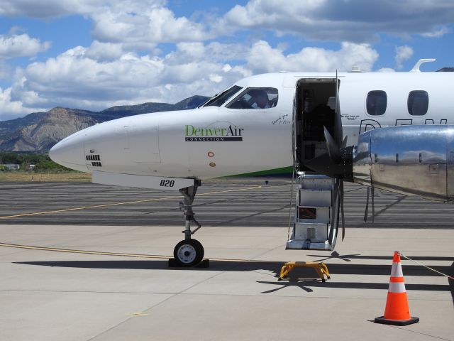 Fairchild Dornier SA-227DC Metro (N820DC)