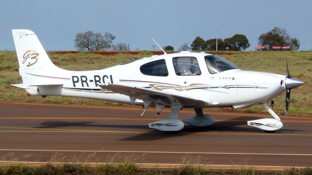 Cirrus SR-22 (PR-RCL)