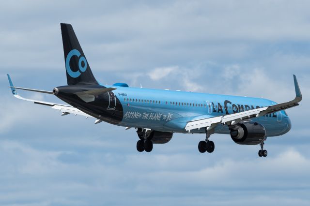 Airbus A321neo (F-HBUZ)