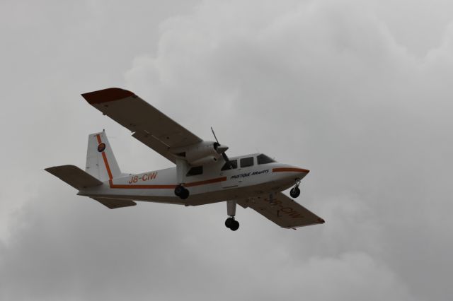 ROMAERO Islander (J8-CIW)