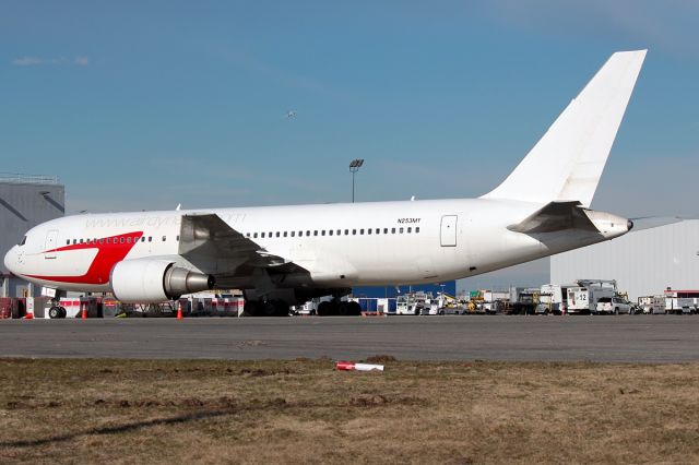 BOEING 767-200 (N253MY)