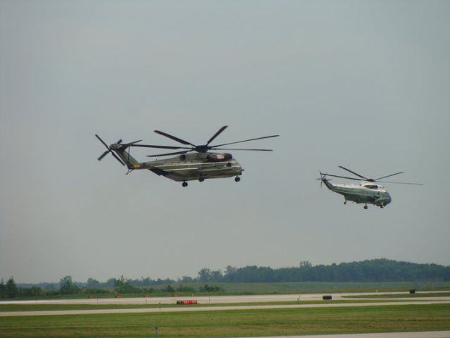 — — - Marine One practice run