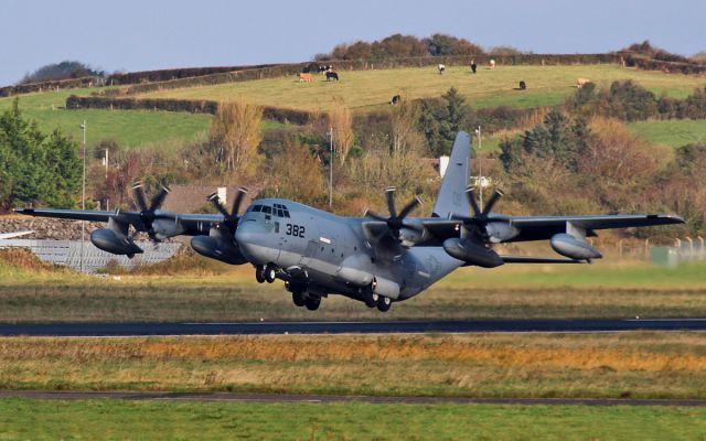 Lockheed C-130 Hercules (16-6382) - usm kc-130j 166382 dep shannon 4/11/14.