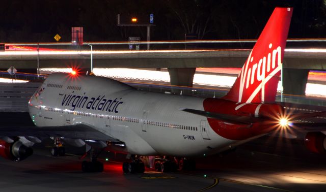 Boeing 747-400 (G-VWOW)