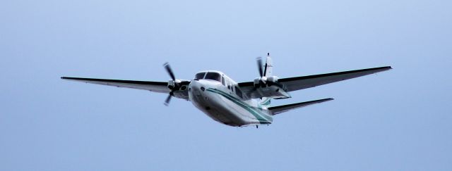 — — - Aero Commander 690. Its amazing what a couple of lycoming 0540 turbo engines can do for this a/c pushing here close to 300 knots.