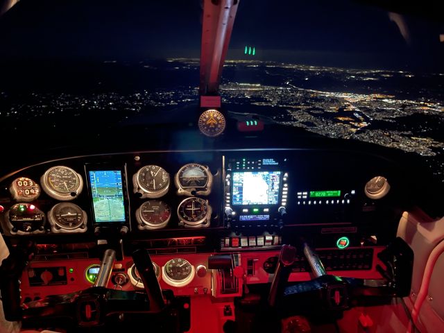 Piper Cherokee (N703TK) - Coming into San Diego and headed to KSEE