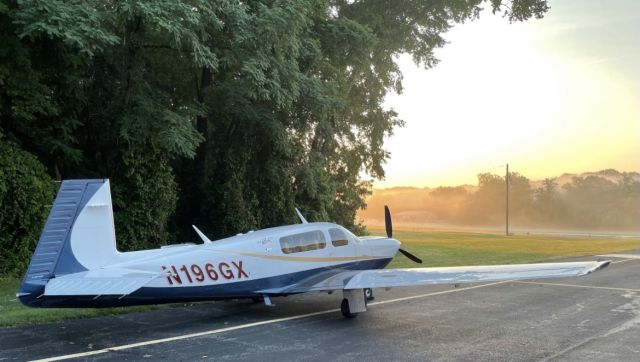 Mooney M-20 (N196GX)