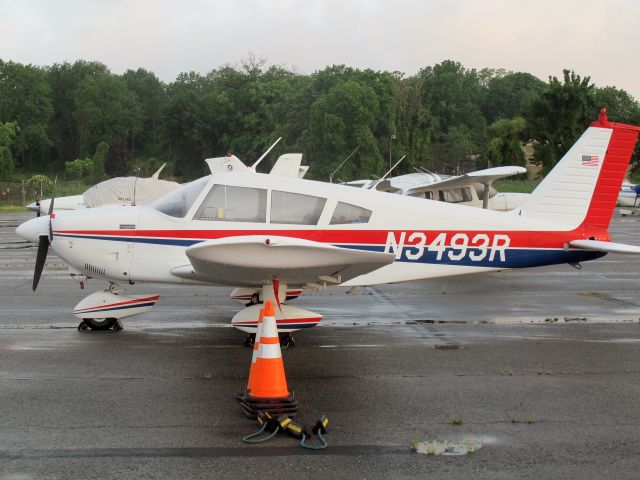 Piper Cherokee Arrow (N3493R)