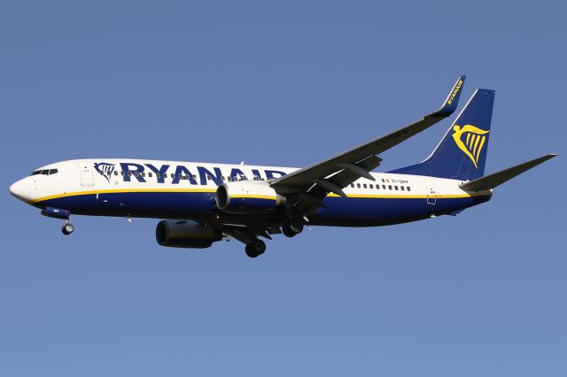 Boeing 737-800 (EI-DPP)