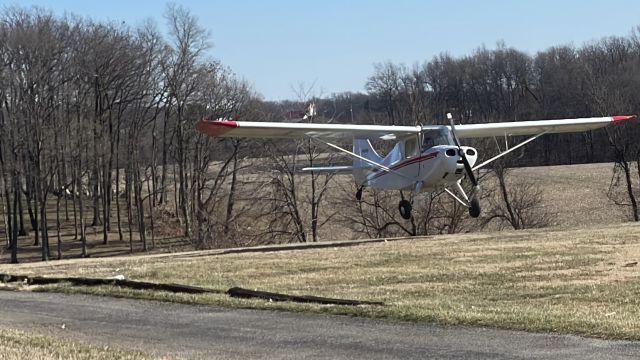 CHAMPION Tri-Traveler (N7537B) - In the flare Runway 33