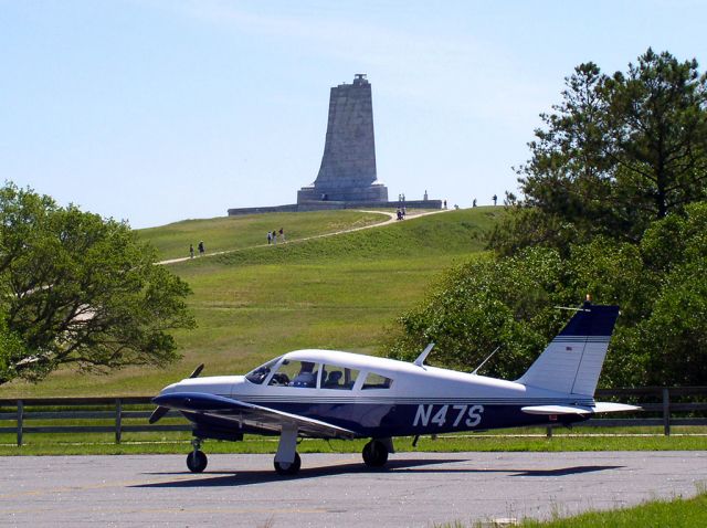 Piper Cherokee Arrow (N47S)